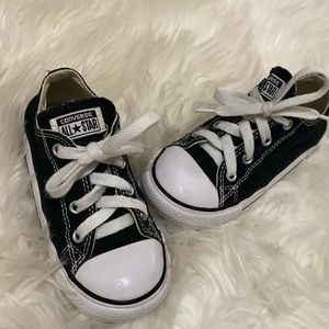 Converse toddler size 9c